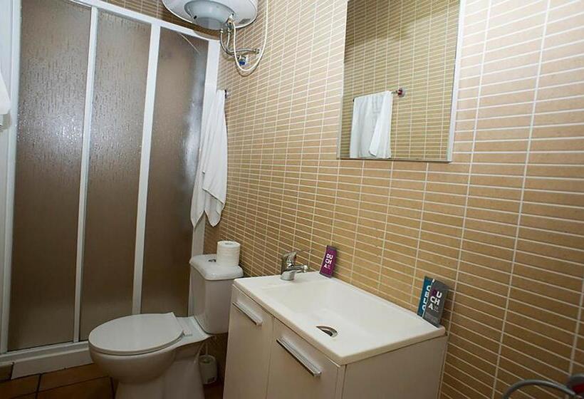 Четырехместный Номер Стандарт, Hostal Velarde