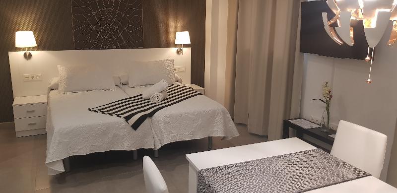 استودیوی استاندارد, Nest Flats Granada