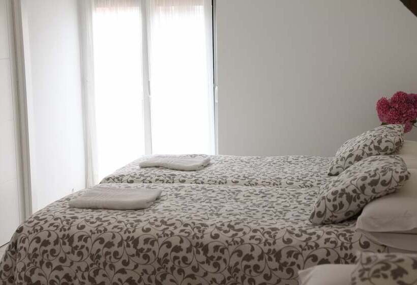 اتاق استاندارد چهار تخته, Pension Beizama