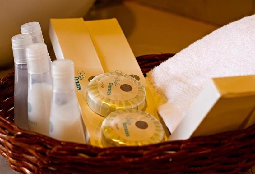 اتاق استاندارد سه تخته با بالکن, Vela Terraces