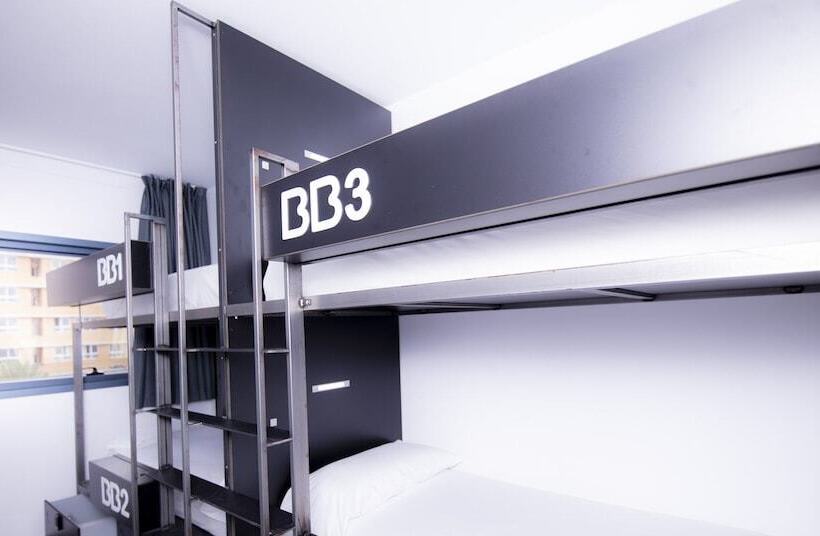 スタンダード4人部屋, Bea Beach Hostel