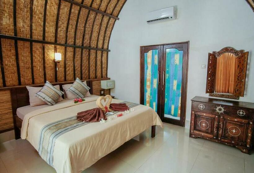 디럭스 방갈로, Warna Beach