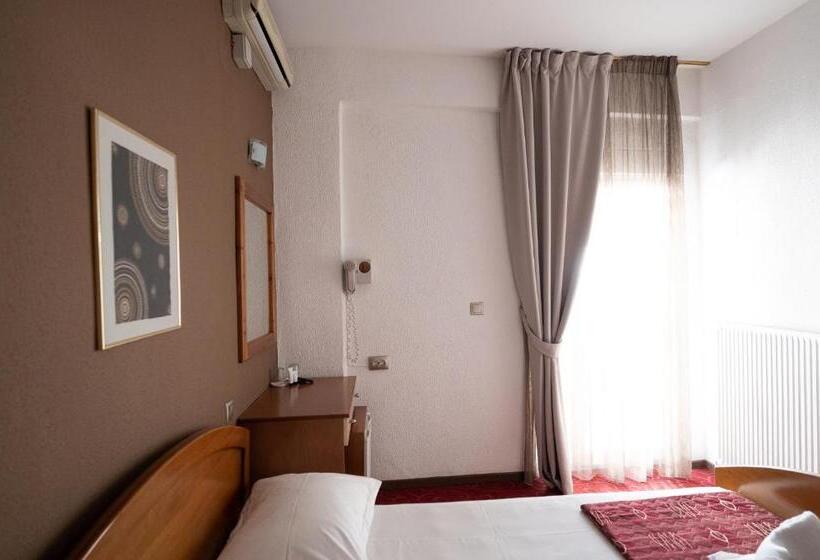 اتاق استاندارد یک نفره, Akropol