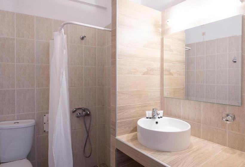 חדר סופריור, Akropol