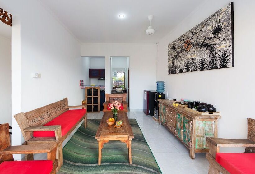 Cameră Superioară, Bening House Batubelig