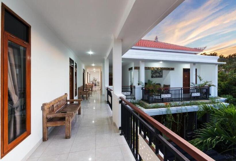 Cameră Superioară, Bening House Batubelig