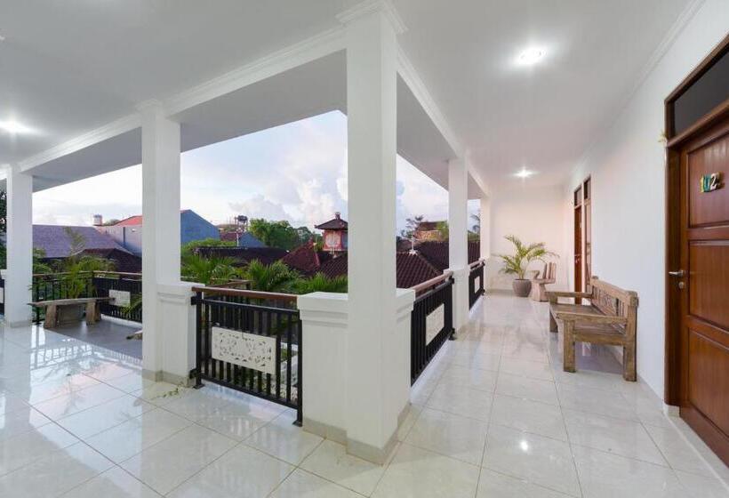 Cameră Superioară, Bening House Batubelig