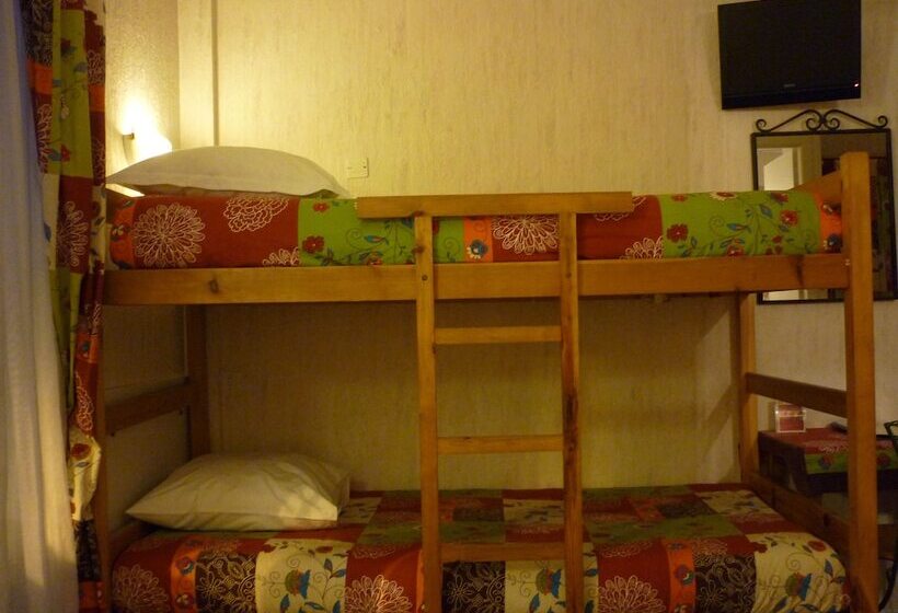 اتاق استاندارد چهار تخته, Du Centre