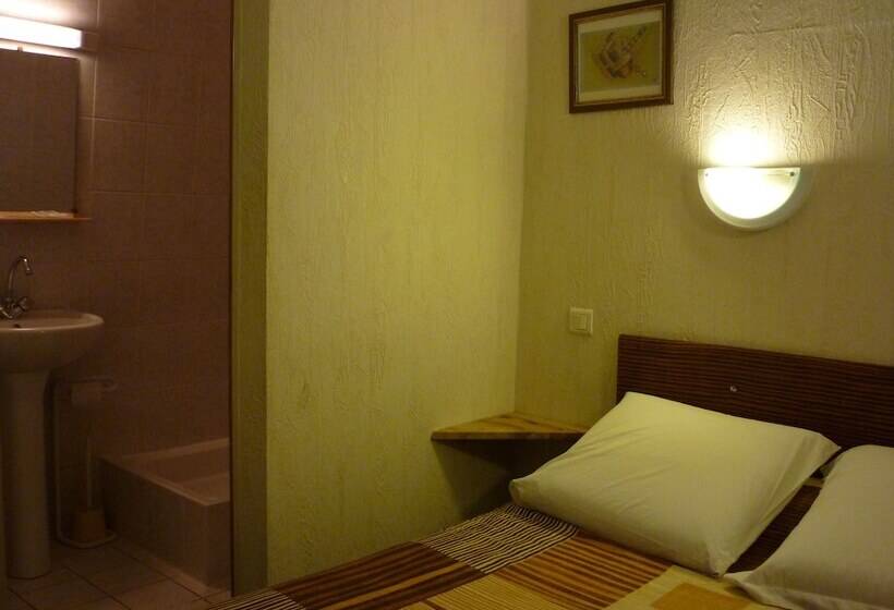 اتاق استاندارد, Du Centre