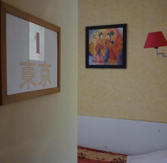 اتاق استاندارد یک نفره, Du Centre