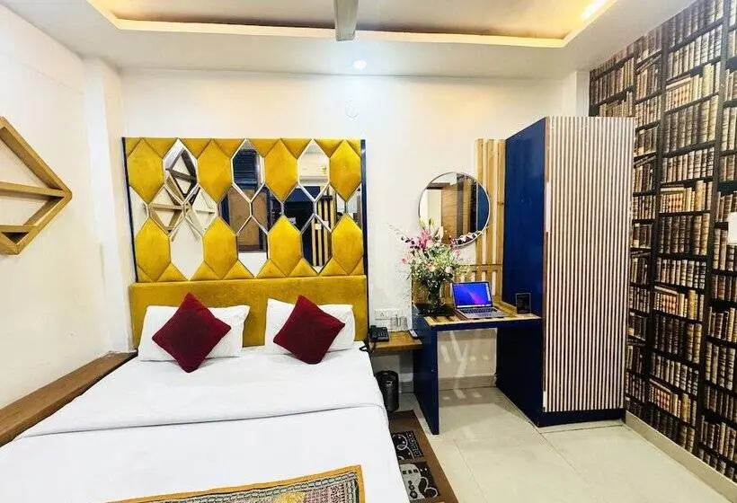 デラックスルーム, Staybook Hotel Jai Balaji New Delhi Railway Station