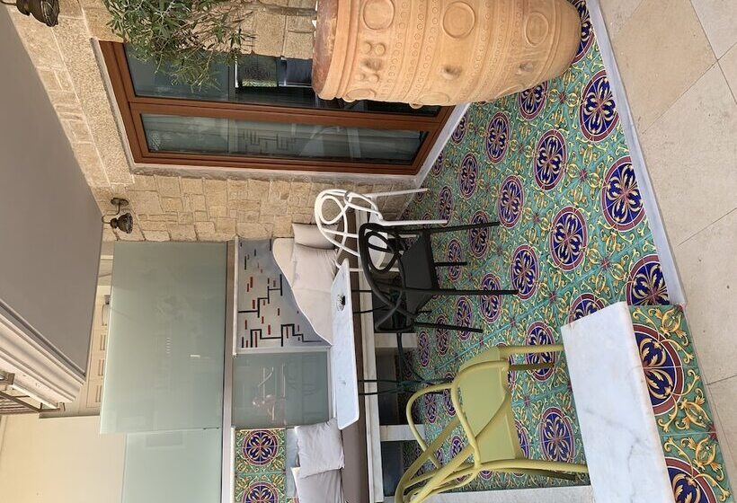 Люкс, Leda Suites