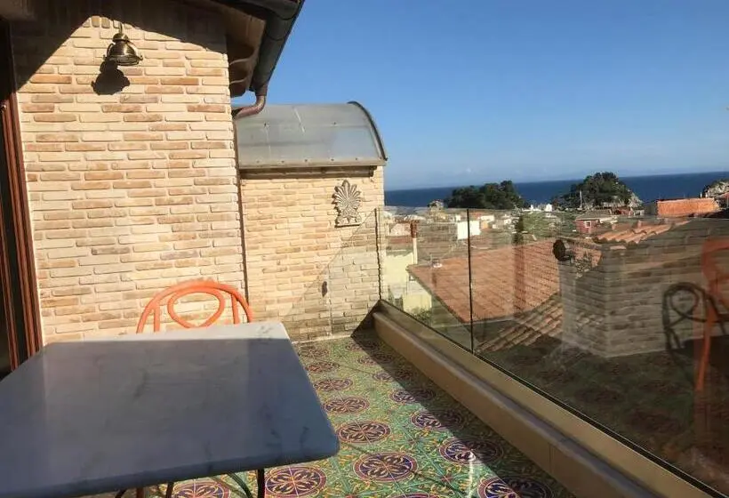 Superior Suite Sea View, Leda Suites