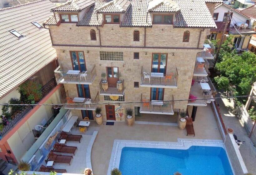 スイート, Leda Suites