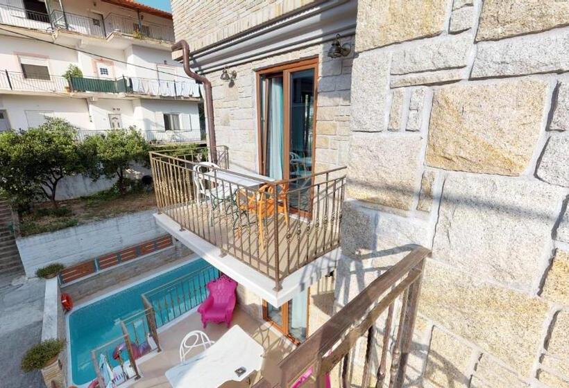 ガーデンビュースイート, Leda Suites