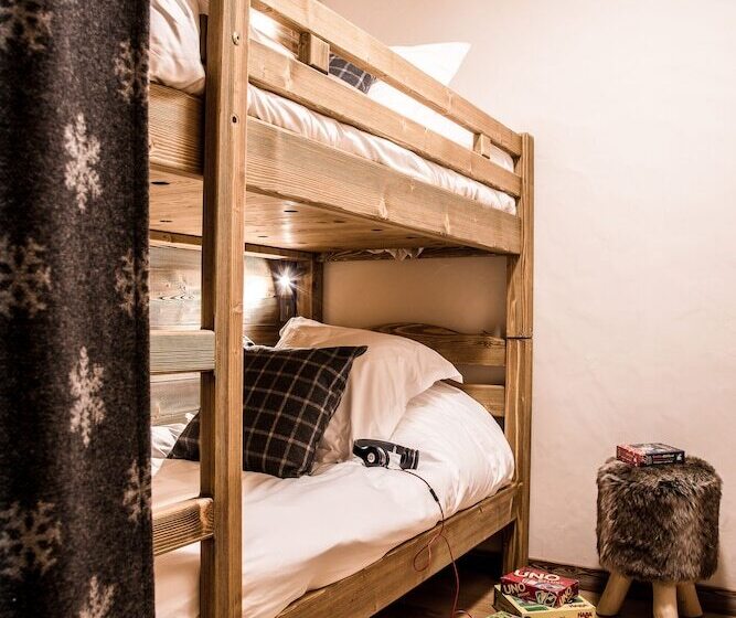 شقة غرفة واحدة, Les Cimes