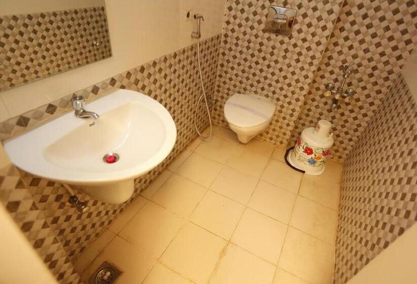 스탠다드 트리플 룸, Orion Residency