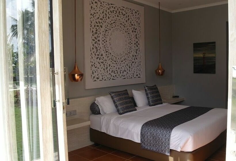 Люкс Вид на Сад, The Suites Lombok