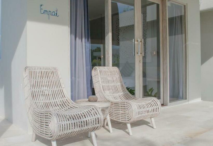 套房带园景, The Suites Lombok