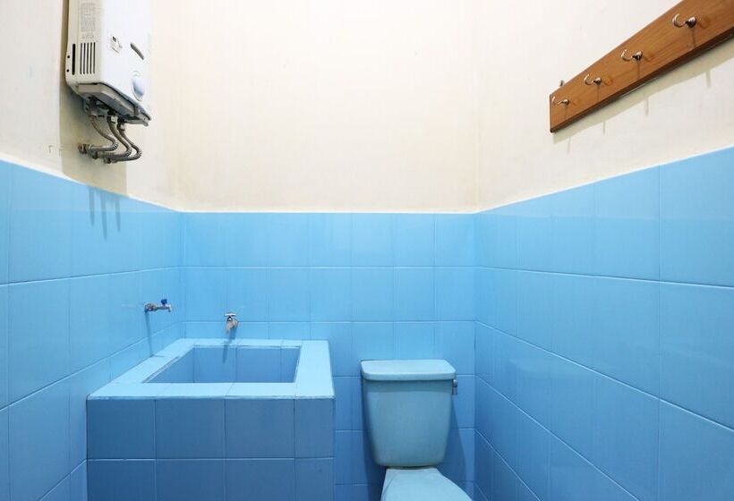 Deluxe Szoba, Wisata