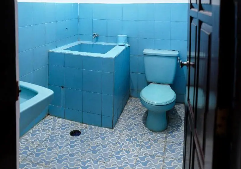 Deluxe Kamer, Wisata
