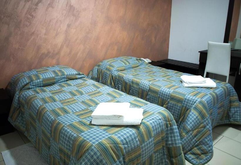 חדר סטנדרט יחיד, 660