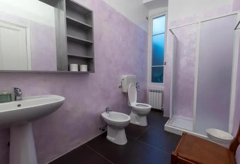 اتاق لوکس, Cavour Guest House