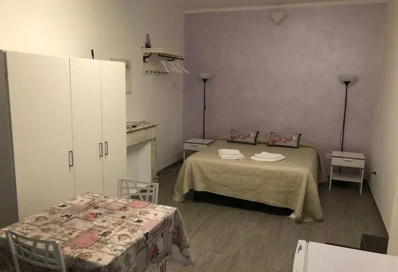 اتاق لوکس, Cavour Guest House