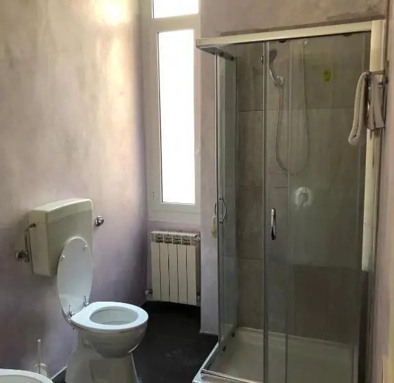 اتاق لوکس, Cavour Guest House