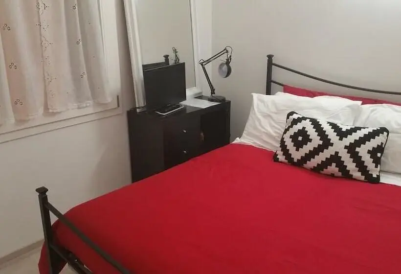 اتاق استاندارد با سرویس بهداشتی مشترک, Dafne B&b