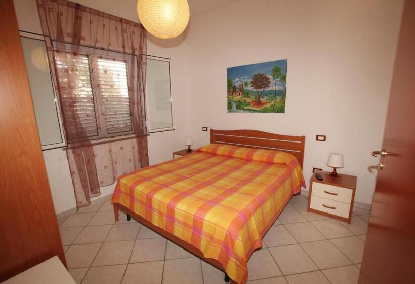 Апартаменты 2 Спальни, Graceland Rooms And Suites