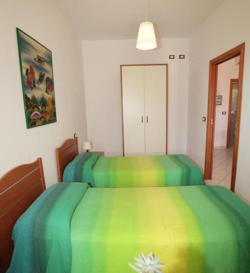 Апартаменты 2 Спальни, Graceland Rooms And Suites