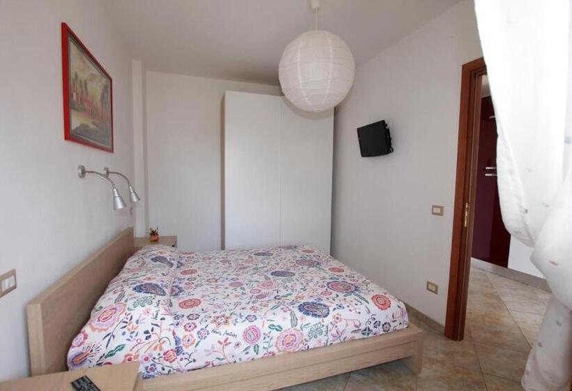 Апартаменты 1 Спальня, Graceland Rooms And Suites