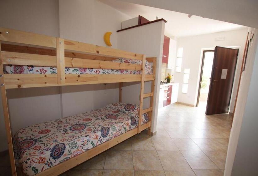 Апартаменты 1 Спальня, Graceland Rooms And Suites