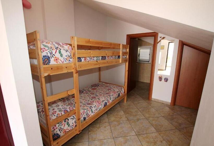 Апартаменты 1 Спальня, Graceland Rooms And Suites