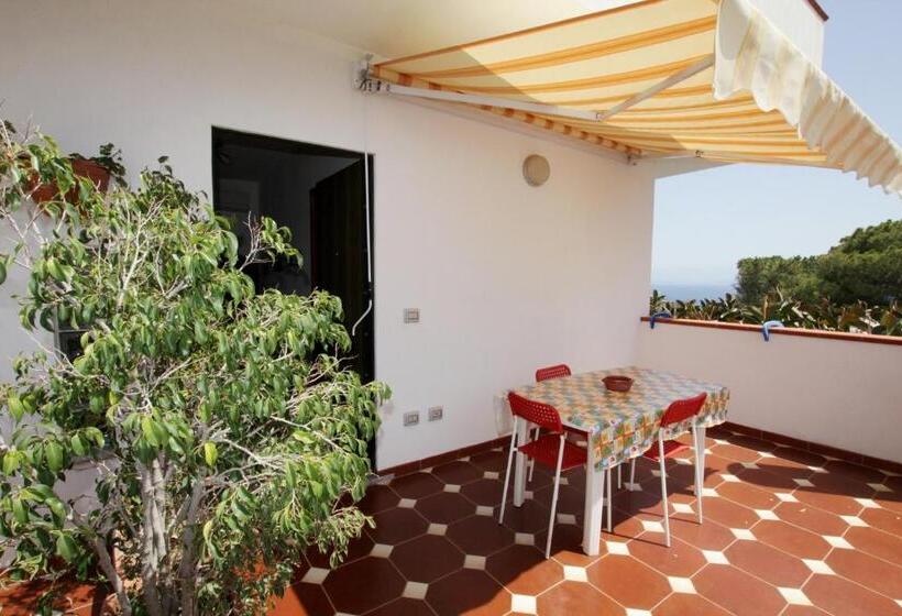 Апартаменты 1 Спальня, Graceland Rooms And Suites