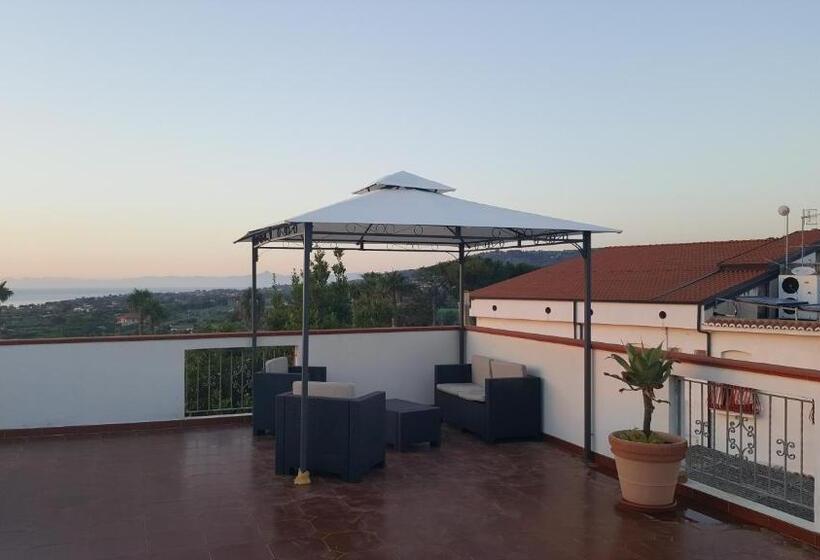 Апартаменты 2 Спальни, Graceland Rooms And Suites