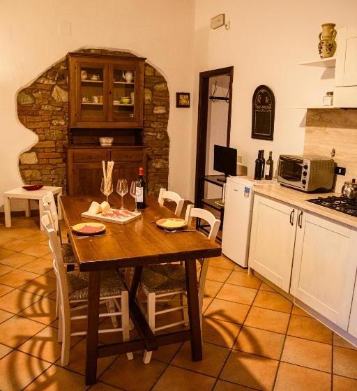 آپارتمان 2 خوابه, Poggio Del Sole