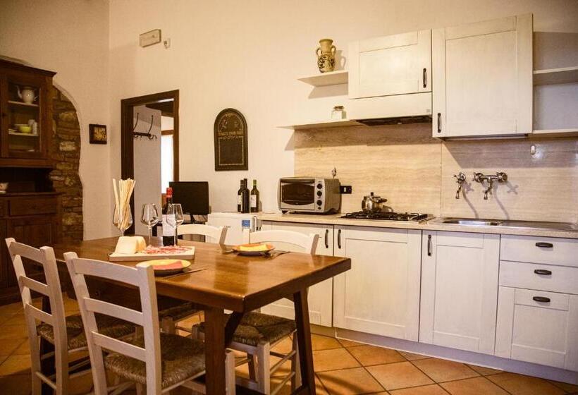 آپارتمان 2 خوابه, Poggio Del Sole