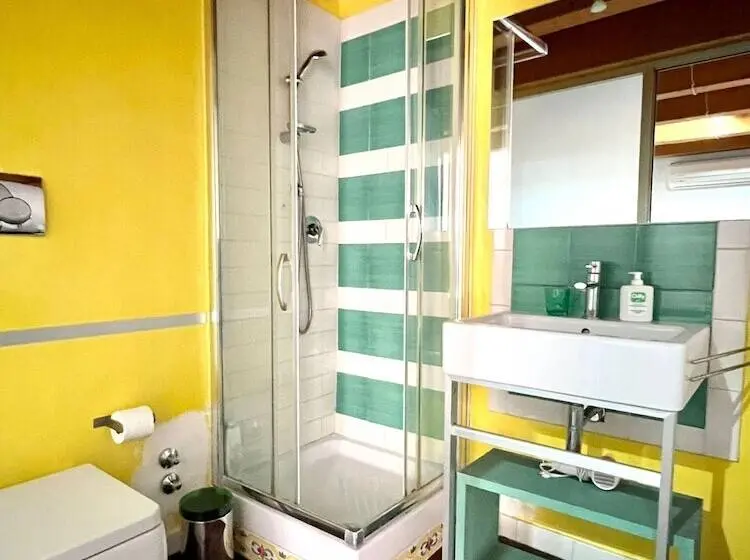 Sviitti, Saint Patrick Guest House