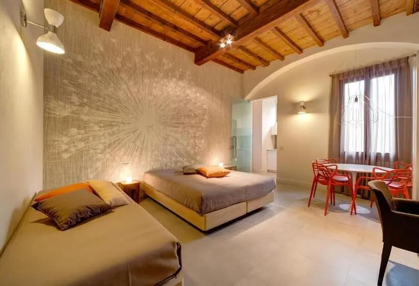 استودیوی استاندارد, Palazzo Mannaioni Suites