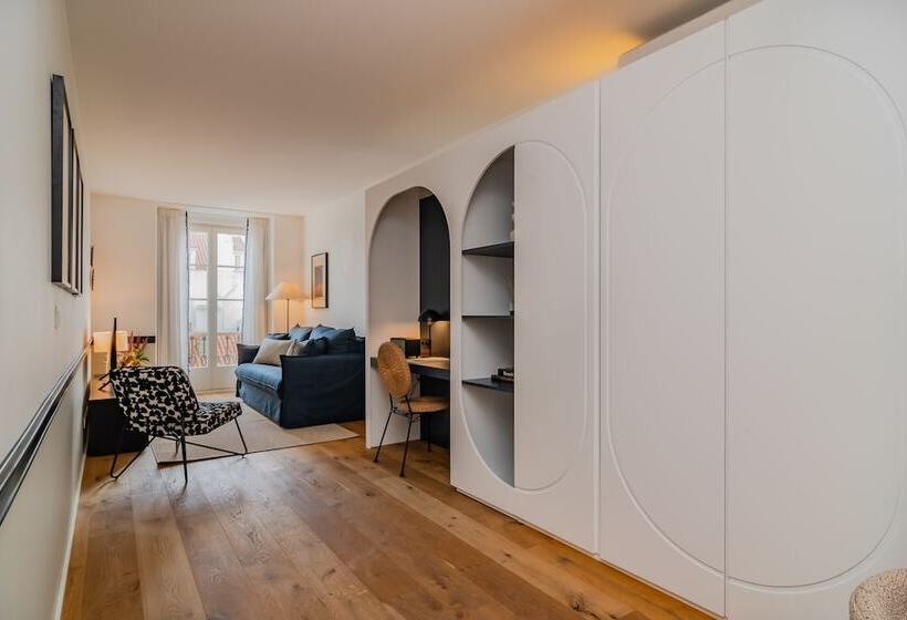 آپارتمان 1 خوابه, Ando Living Santa Justa 77 House