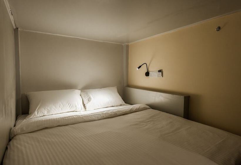 تختخواب در اتاق مشترک, Bunk & Bilik Hotel Sri Petaling