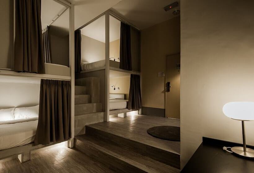 تختخواب در اتاق مشترک, Bunk & Bilik Hotel Sri Petaling