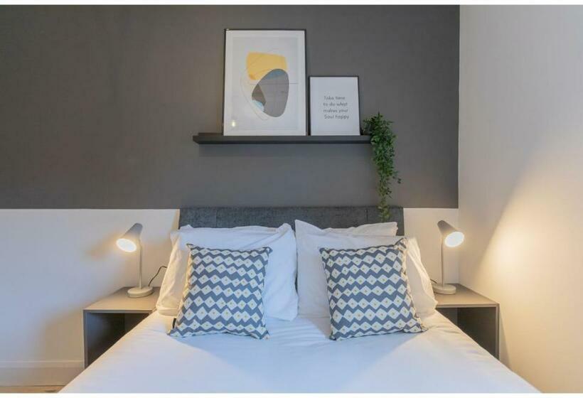 带1个卧室的公寓, Central Belfast Apartments: 7 Camden Street