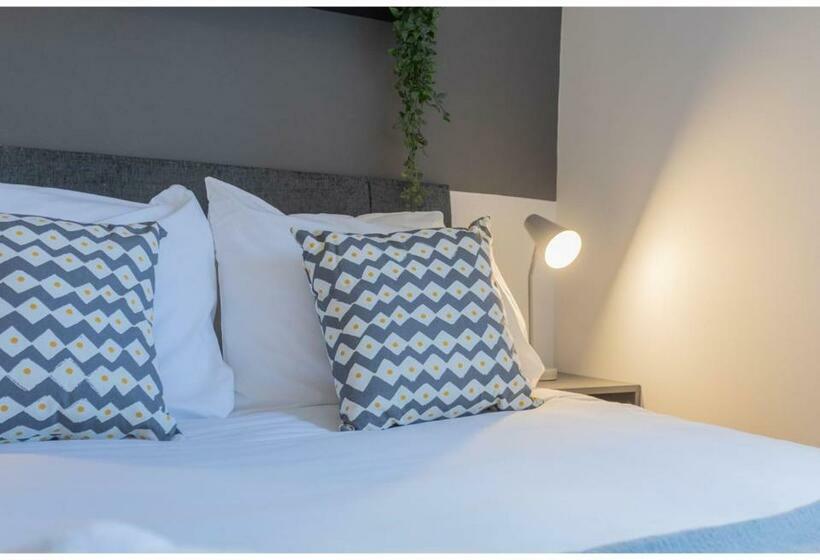 Апартаменты 1 Спальня, Central Belfast Apartments: 7 Camden Street