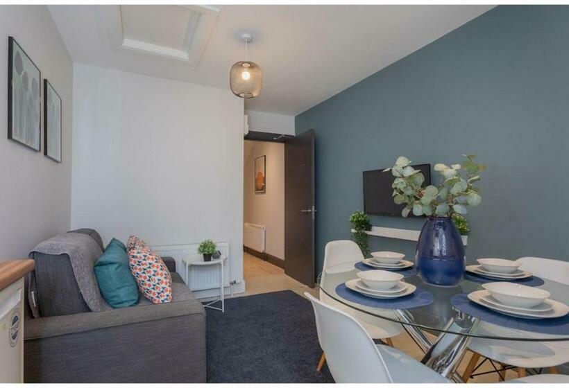 شقة غرفة واحدة, Central Belfast Apartments: 7 Camden Street