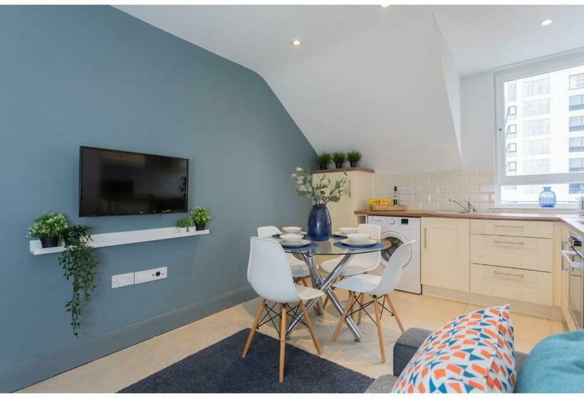 شقة غرفة واحدة, Central Belfast Apartments: 7 Camden Street