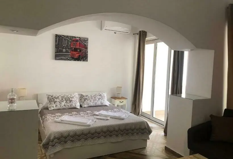 سوئیت با چشمانداز, Garni Hotel Tianis