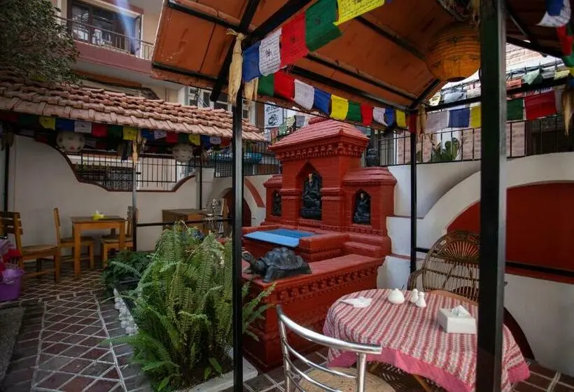 اتاق استاندارد سه نفره, Kathmandu Boutique